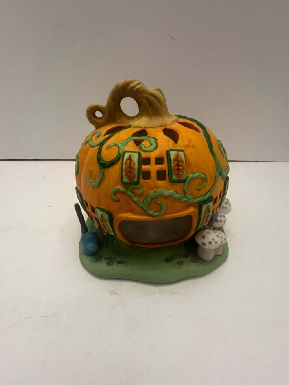 PartyLite Pumpkin Patch Tealight House P7303 Autumn Fall Candle Holder